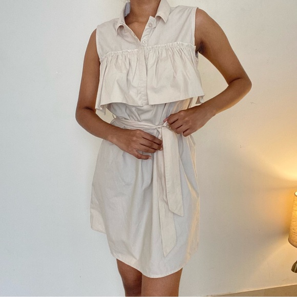 Mango shirt dress with clinched waist belt. Ruffles on top, in cream or beige. - Picture 2 of 6